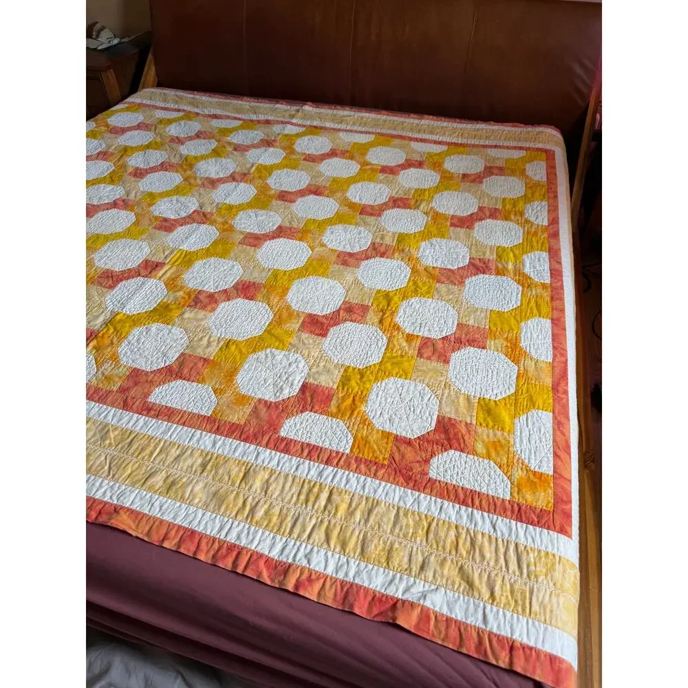Handmade Monterrey Medallion Quilt 96x75 Yellow Peach Cotton Patchwork Blanket